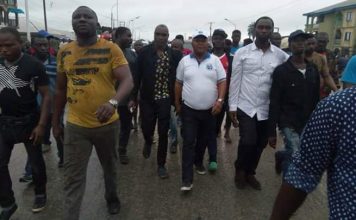Impeached Delta Speaker’s Thugs Protest, Chase Away Gov. Okowa From Sapele